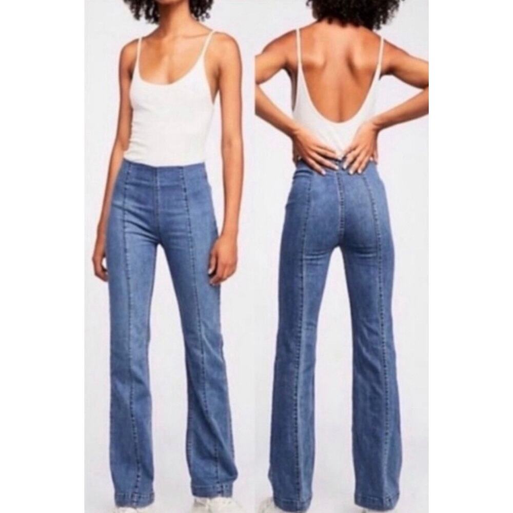 We the Free Good Luck pull on flare seamed Blue Jeans, size 24, 
OB878492
